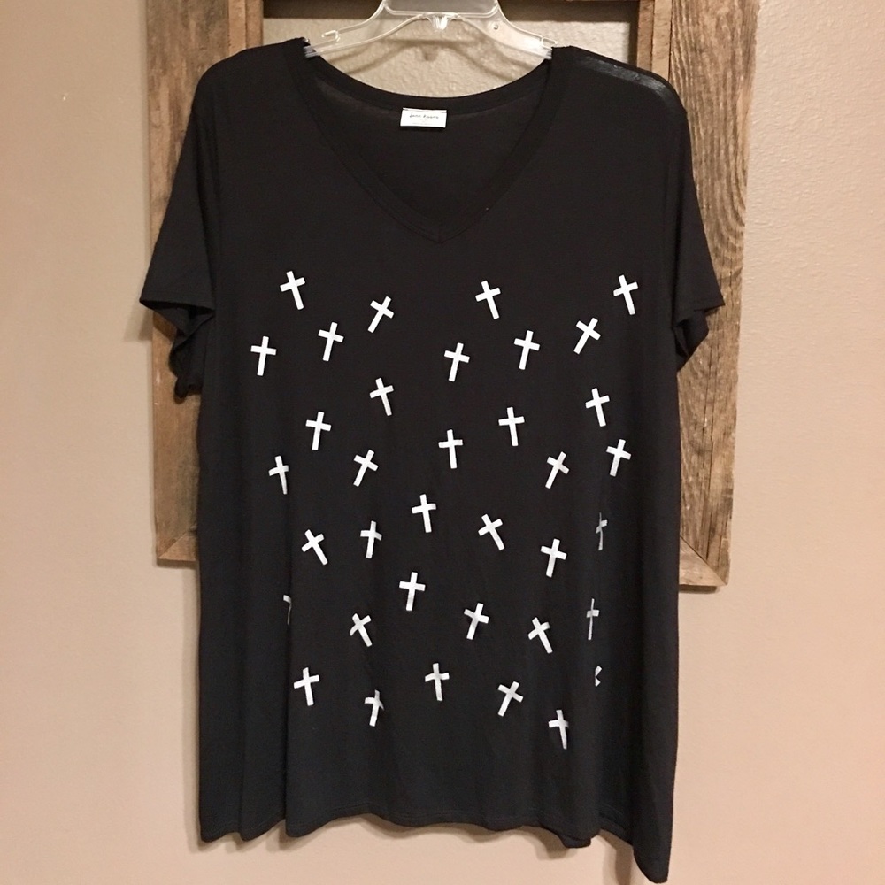 Women’s Free Kisses Cross Tunic Top 3x Plus NWOT